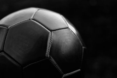 مباريات الدوري الإنجليزي اليومأهم المواجهات والنتائج المباشرة